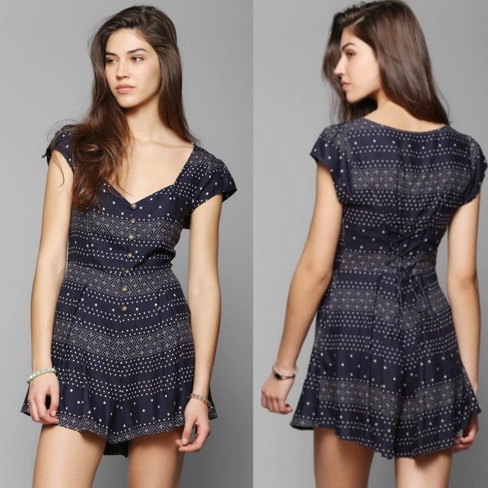 Kimchi Blue Navy Printed Button Front Ashley Romper  |‎ Women's XS